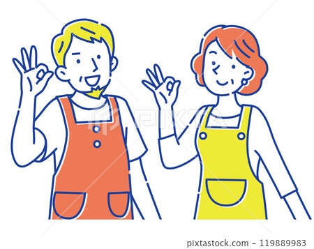 穿著圍裙的中年男女做出「OK」的手勢 119889983