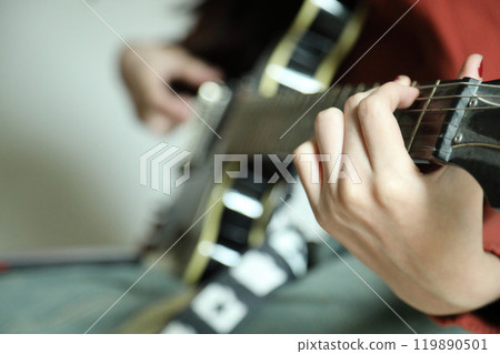 With Electric Guitar 119890501