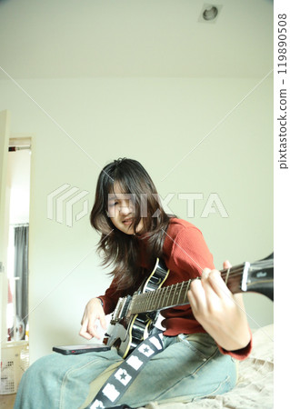 With Electric Guitar With Electric Guitar 119890508