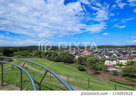 [千葉縣印西市] 藍天廣闊的住宅區風景 119892628