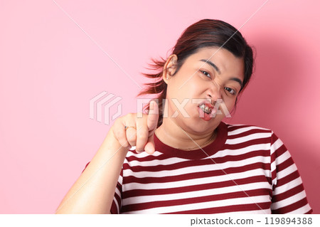Woman with Braces Woman with Braces 119894388