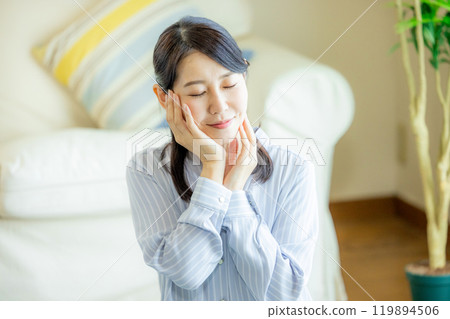 Female skin care 119894506