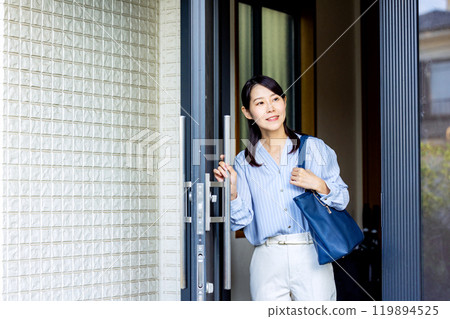 Woman going to work from home 119894525