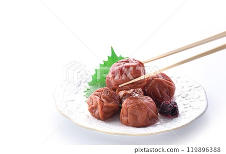 Kishu Nanko Plums Pickled in Shiso (White Background) 119896388