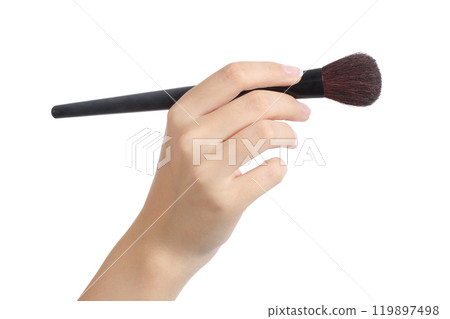 Woman hand using a makeup brush 119897498