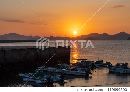 Beautiful seascape in Mihara, Hiroshima, Japan 119899200
