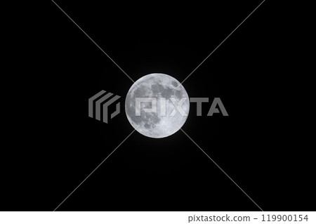 Full moon (supermoon) floating in the night sky 119900154