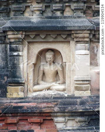 A seated Buddha statue remaining at the Nalanda Buddhist Temple, the birthplace of Venerable Shariputra, near the Buddhist holy site of Rajgir in India A seated Buddha statue remaining at the Nalanda Buddhist Temple, the birthplace of Venerable Shariputra, near the Buddhist holy site of Rajgir in India 119904534
