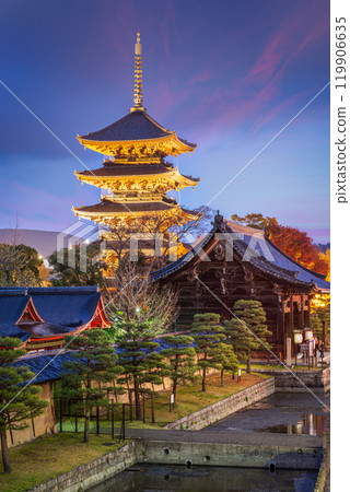Toji Pagoda, Kyoto, Japan at Twilight Toji Pagoda, Kyoto, Japan at Twilight 119906635