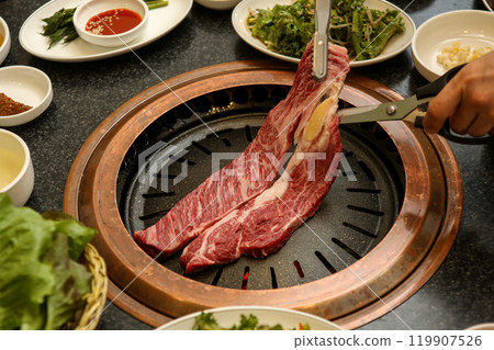 Korean barbecue. Korean beef sirloin 119907526