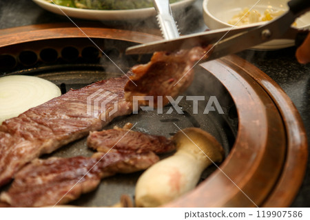 Korean barbecue. Korean beef sirloin 119907586