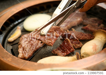 Korean barbecue. Korean beef sirloin 119907591