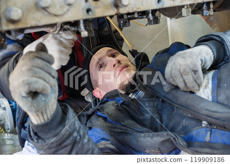 Repair of a diesel generator converted to gas. Repair of a diesel generator converted to gas. 119909186