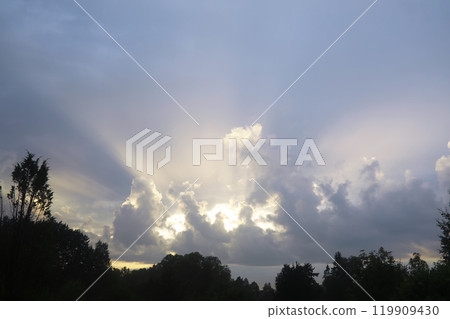 The sky is blue with clouds, beautiful by nature. 119909430