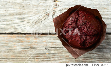 Sweet Baked berries muffins ( cupcake ) . Top view Sweet Baked berries muffins ( cupcake ) . Top view 119910056