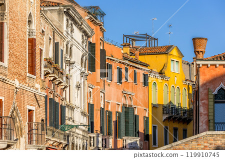 Venice, Italy traditional houses, street view Venice, Italy traditional houses, street view 119910745