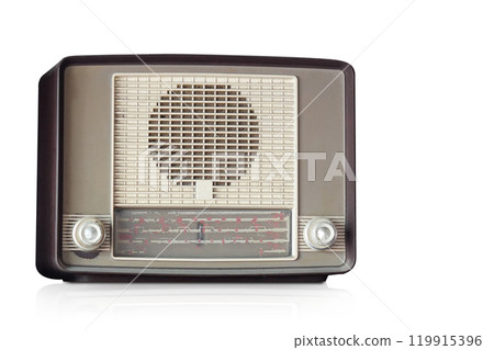 antique brown and cream radio on white background, object, ancient, decor, fashion, template, copy space 119915396