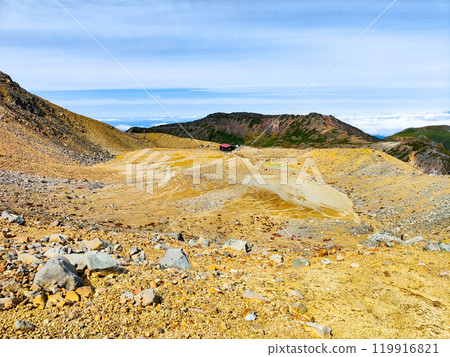 Climbing Mt. Ontake in autumn (Kengamine to Ninoike Sanso) 119916821