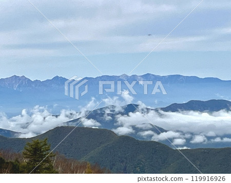 Autumn sea of clouds at Utsukushigahara Highlands 119916926
