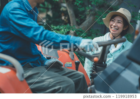 農民的年輕夫婦 119918953