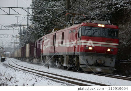 A freight train running on the Dounan Isaribi Railway A freight train running on the Dounan Isaribi Railway 119919094