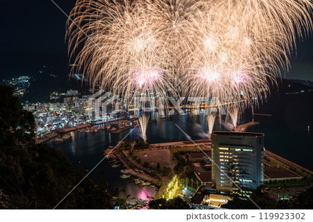 <Shizuoka Prefecture> Atami Fireworks Festival - Night view overlooking the city of Atami 119923302