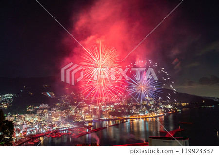 [靜岡縣]熱海煙火大會/俯瞰熱海市的夜景 119923332