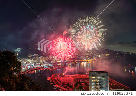 <Shizuoka Prefecture> Atami Fireworks Festival - Night view overlooking the city of Atami 119923371