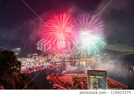 [靜岡縣]熱海煙火大會/俯瞰熱海市的夜景 119923374