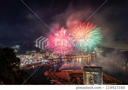 [靜岡縣]熱海煙火大會/俯瞰熱海市的夜景 119923380