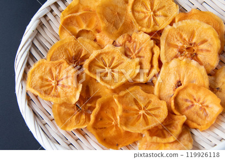 Dried persimmon slices Dried persimmon slices 119926118