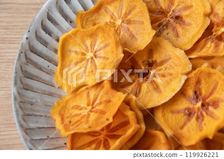 Dried persimmon slices Dried persimmon slices 119926221