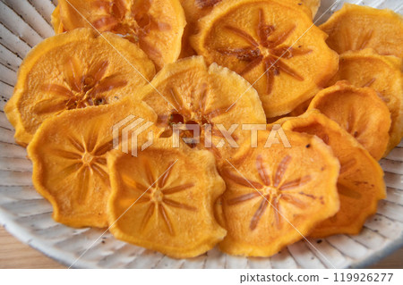 Dried persimmon slices Dried persimmon slices 119926277