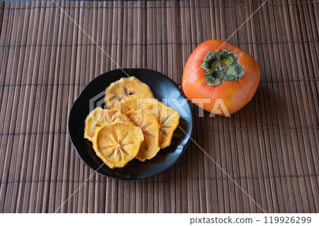 Dried persimmon slices Dried persimmon slices 119926299