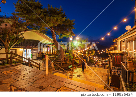 [群馬縣] 夜晚的伊香保溫泉石階 119926424