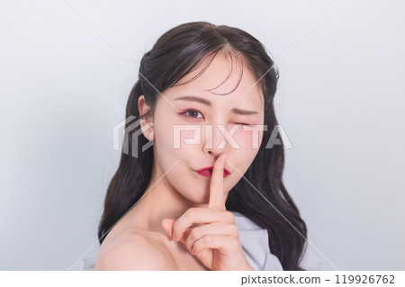 Young lady's portrait Young lady's portrait 119926762