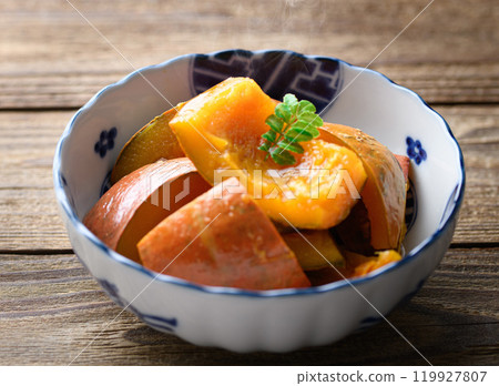 Hearty and delicious! Simmered red pumpkin Hearty and delicious! Simmered red pumpkin 119927807