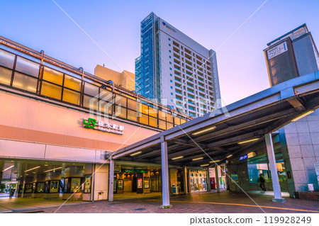 View of the cityscape of Yokohama, Japan, including the south ticket gate (west exit) of Sakuragicho Station. Noge Chikamichi side… View of the cityscape of Yokohama, Japan, including the south ticket gate (west exit) of Sakuragicho Station. Noge Chikamichi side… 119928249