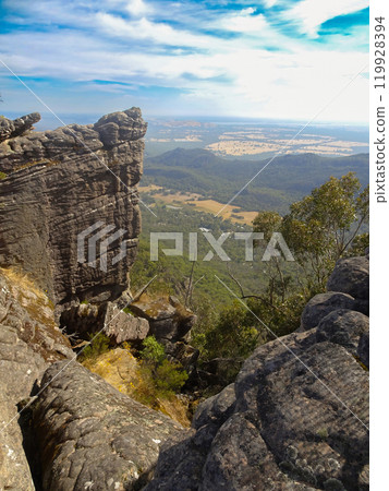 The Pinnacle, Famous point in Grampians National Park, Australia The Pinnacle, Famous point in Grampians National Park, Australia 119928394