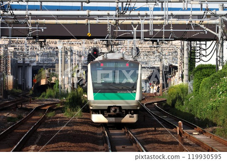 [JR East] E233 series 7000 series (Saikyo Line: Shinjuku to Ikebukuro) 119930595