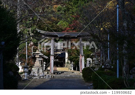 Hyōshu Shrine in Autumn 119930682