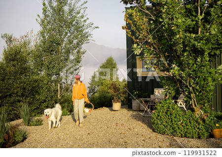 Morning Stroll in the Mountain Garden 119931522