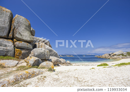 Praia de Con Negro and Praia da Poza beach, Province of Pontevedra, Galicia, Spain Praia de Con Negro and Praia da Poza beach, Province of Pontevedra, Galicia, Spain 119933034