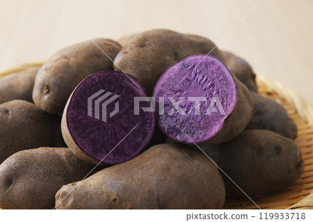 A pile of Shadow Queen 119933718