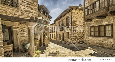Street Scene, Puebla de Sanabria, Spain 119934668