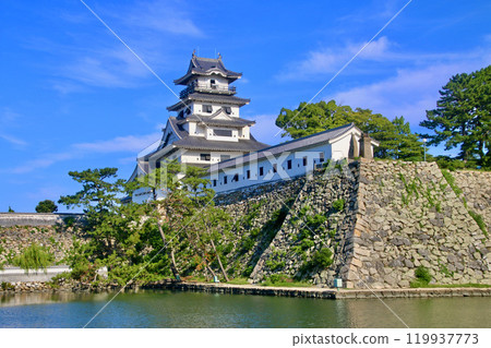 Imabari Castle and castle tower (Imabari City, Ehime Prefecture) Imabari Castle and castle tower (Imabari City, Ehime Prefecture) 119937773