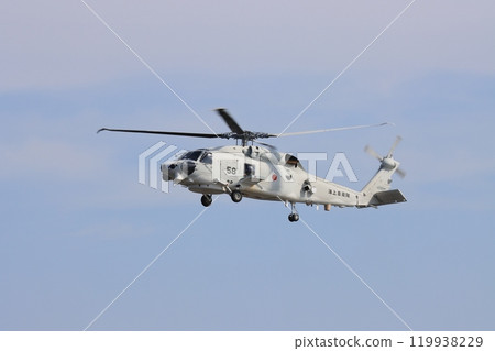 Landing helicopter: Japan Maritime Self-Defense Force anti-submarine helicopter 119938229