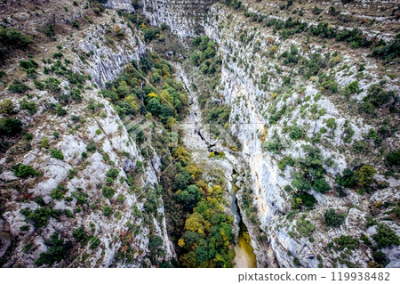 Great canyon of the Verdon, Provence, France Great canyon of the Verdon, Provence, France 119938482