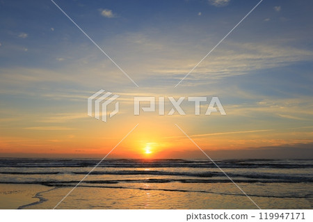 beautiful beach sunrise 119947171