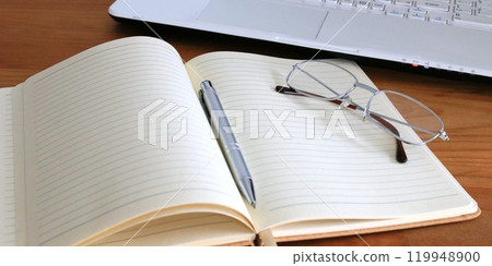 Notebook and computer Banner material Background material Business image 119948900